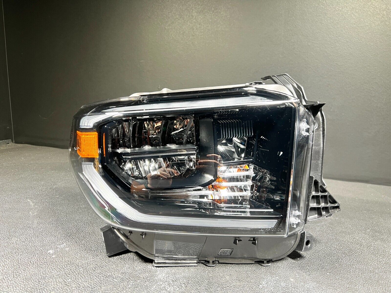 Toyota Tundra Sequoia Right Front Headlight Lamp - Genuine OEM 81130-0C051